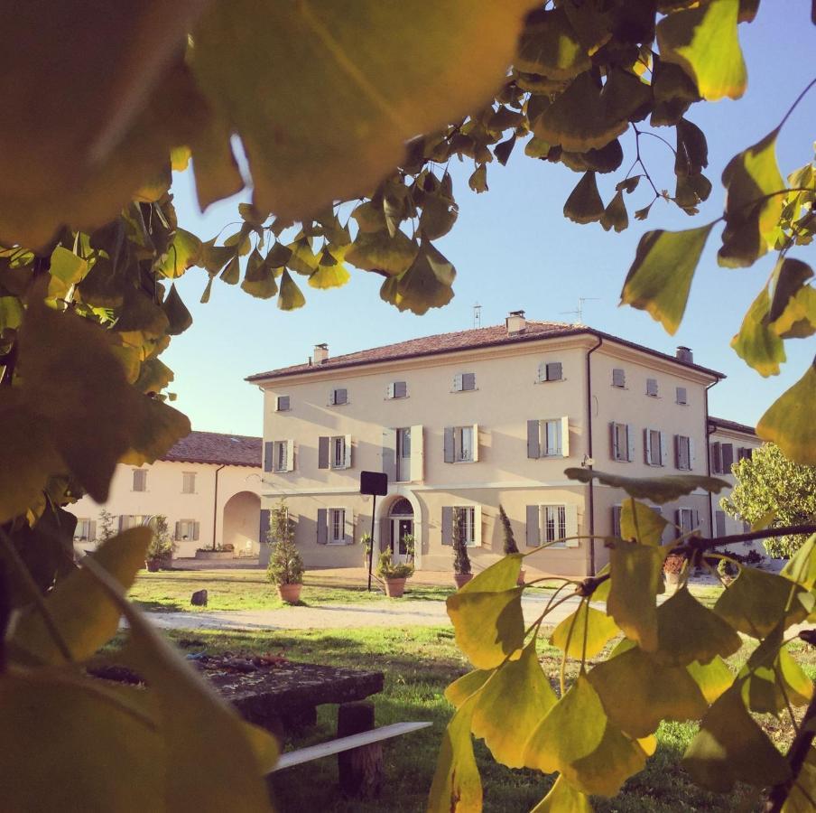 Villa Pacchioni Cavezzo Exterior foto
