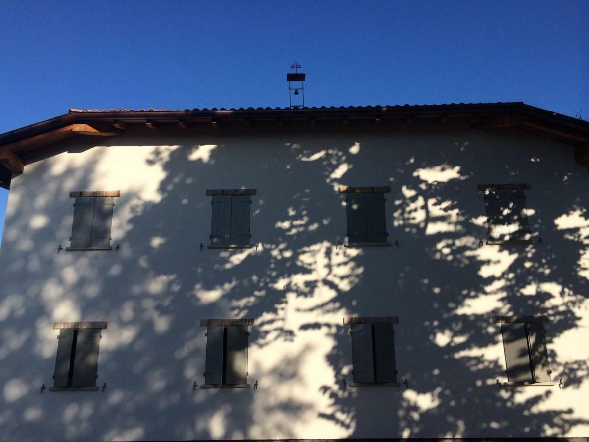Villa Pacchioni Cavezzo Exterior foto